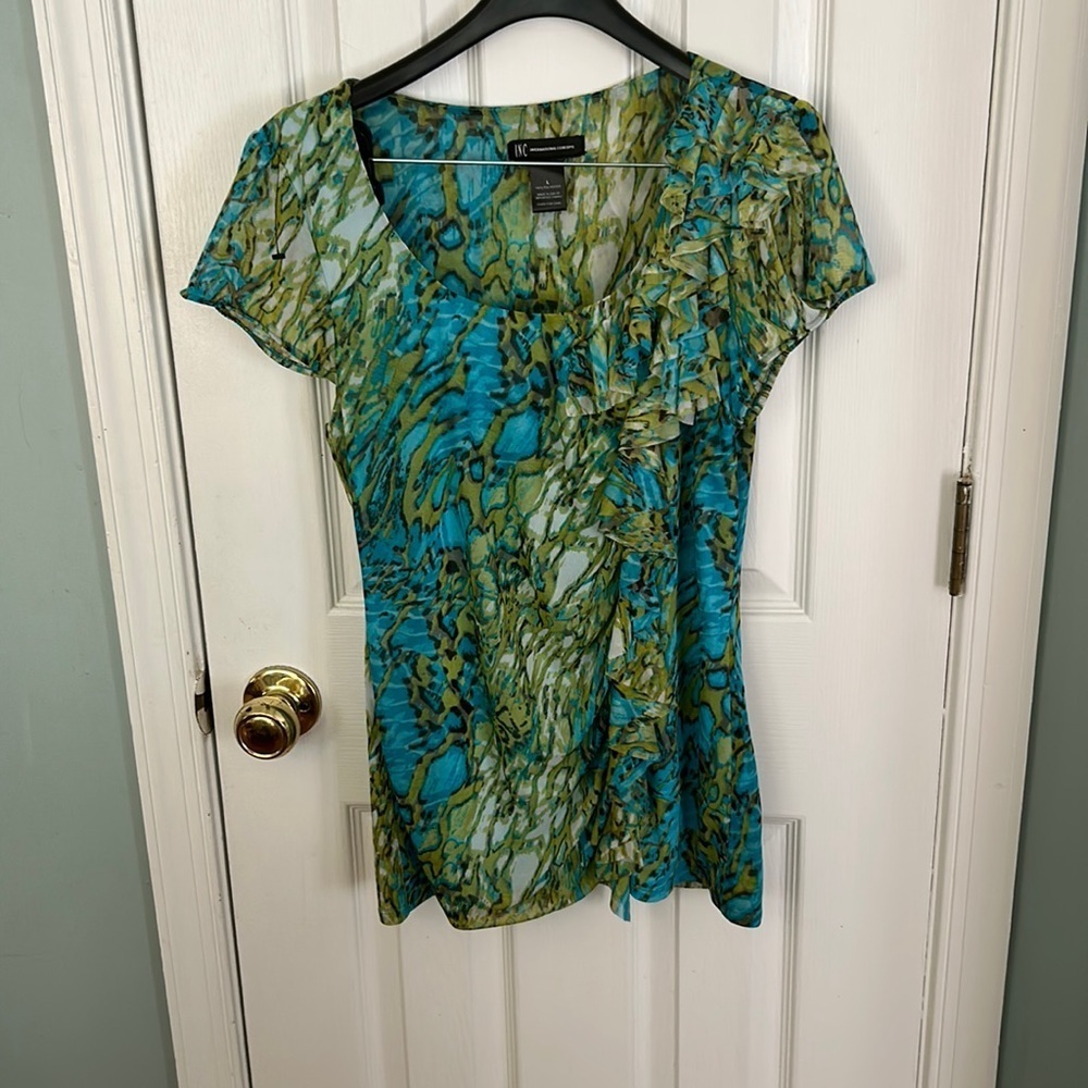 Blue and green shirt sleeve blouse